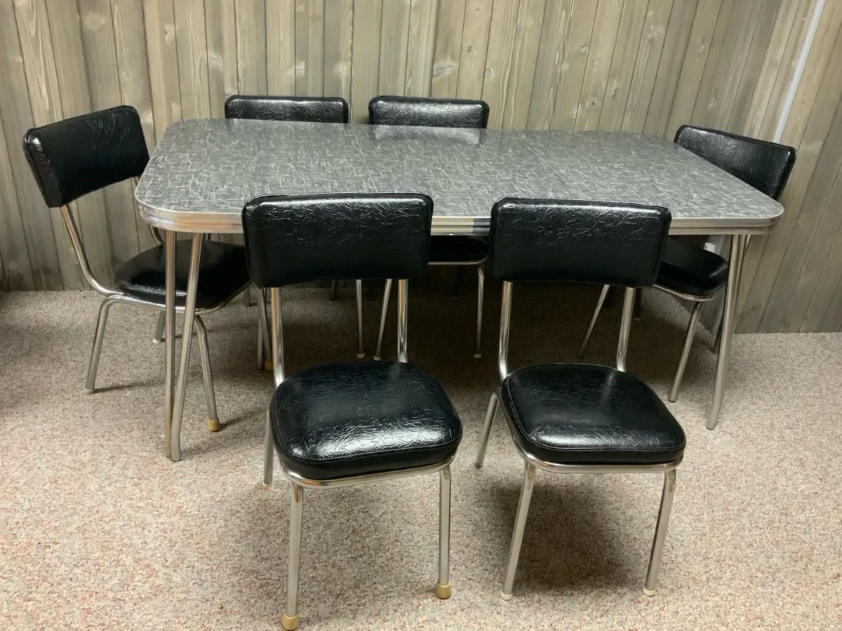 Vintage Formica Dining Table With 6 Chairs