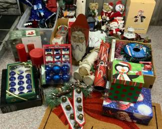 Christmas Musical Figures, Lights More