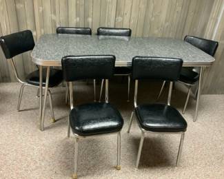 Vintage Formica Dining Table With 6 Chairs