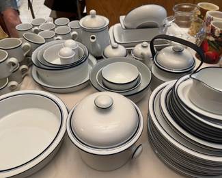 Dansk Bistro Concerto Allegro Blue dishes