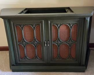 Vintage Magnavox AstroSonic Console