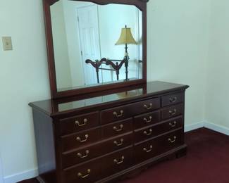 Thomasville Solid Wood 7 Drawer Dresser with Mirror