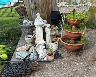 Yard Decor Planters
