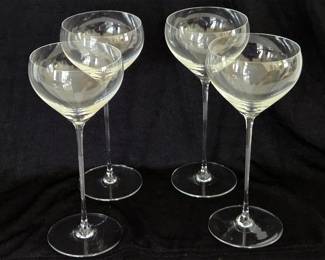 Beautiful & Delicate Stemware