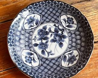 Shoho Gama Japanese Porcelain Saucer