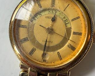 Seiko Quartz Day-Date Wristwatch Style