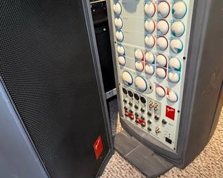 Fender Passport P-250 Portable PA System