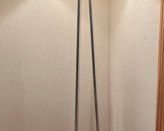 Modern Style Floor Lamp