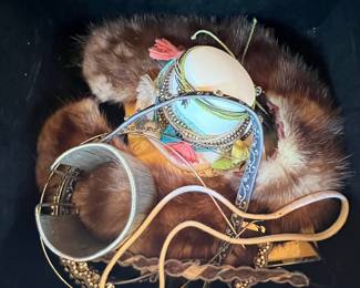Mixed Fashion Accessories