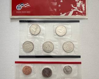 2005 United States Mint Uncirculated Coin Sets (Denver and Philadelphia), Sealed