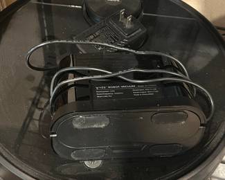 Wyze Robot Vacuum and Charging Station