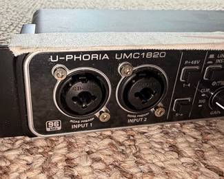 Behringer U-PHORIA UMC1820 Audio Interface
