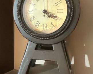 Tripod Table Clock Style