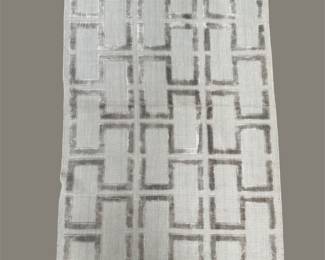 Ivory and gray geometric rug with modern linear design