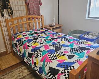 Great bed for guest or kids room