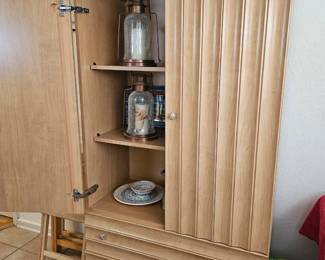 Mid-century hutch 