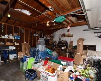 869Garage