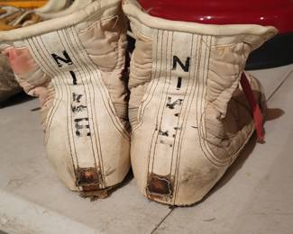 VINTAGE NIKE WRESTLER SHOES