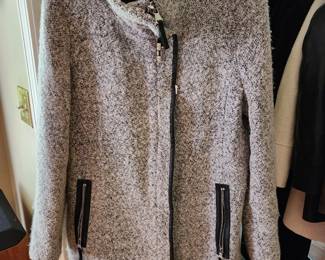 LADY'S COAT