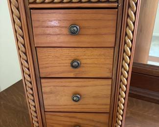 JEWELRY BOX