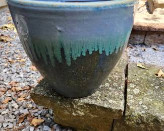 LARGE PLANTER