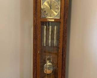 Howard Miller Grandfather Clock 20,5" x 12,5" x 78" $200