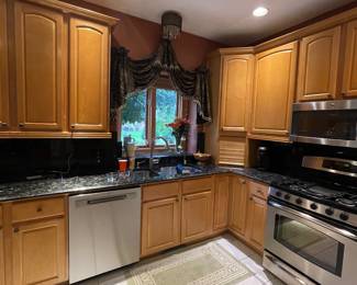 L Shape Kitchen Solid Wood Maple Cabinets with Volga Blue Granite Counter Top & Backsplash $3000