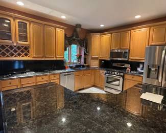 L Shape Kitchen Solid Wood Maple Cabinets with Volga Blue Granite Counter Top & Backsplash $3000