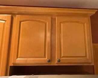 Cabinet above the fridge 36"x 25,5" x 13" deep + 2" crownmolding