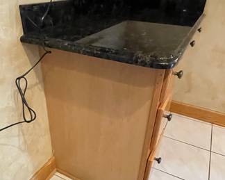 Kitchen Desk 45,5" wide, 46" deep, 33,5" tall, top cabinet 43" wide, 46" tall, 13" deep $300