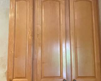 Kitchen Desk 45,5" wide, 46" deep, 33,5" tall, top cabinet 43" wide, 46" tall, 13" deep $300