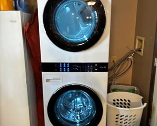 LG ThinQ stackable washer/dryer