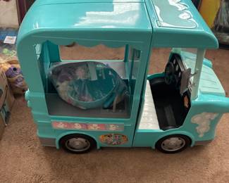 My Life dog grooming truck