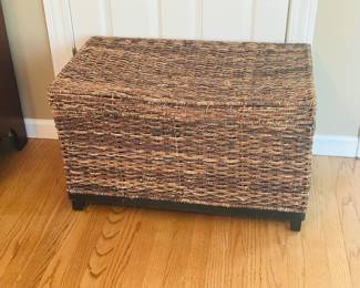 Wicker chest