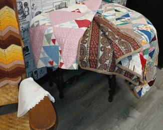 vintage handmade quilts