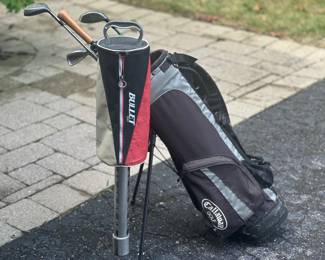 Callaway stand golf bag with a small set of clubs, golf ball retriever