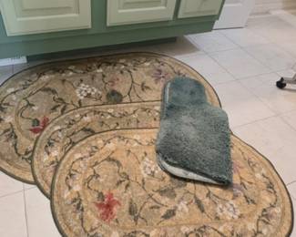Throw Rugs