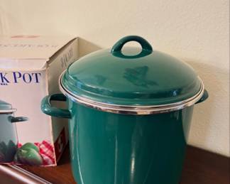 Stock pot