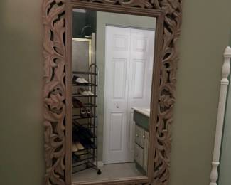 Mirror with lace trim