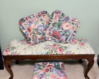 Queen Anne Style Bench and pillows