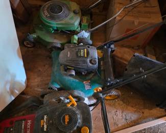 3 working lawn mowers