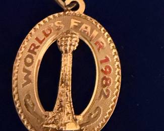 World's Fair 1982 14K Gold Pendant