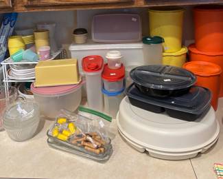 Tupperware 