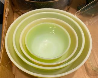 Fire King Mixing Bowl set