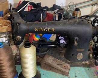 Singer Industrial Sewing Machine