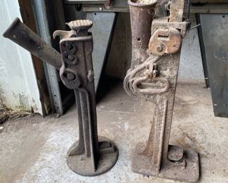 Railroad Jacks
