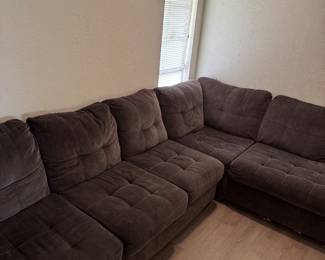 Large Charcoal L-Shaped Sectional – 122” x 86” Description: Comfortable charcoal gray sectional sofa in good condition. Large enough for the whole family and perfect for a living room or media room. Dimensions: Approximately 122” × 86” Cushions are removable. Smoke-free home. Some normal wear from use. Pickup only. Buyer must bring help to load.