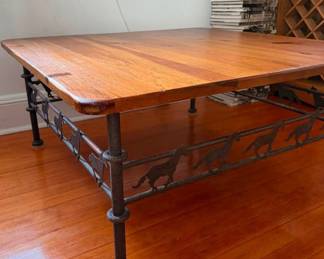 Lane coffee table with horse details