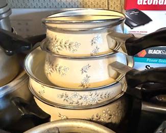 cookware set