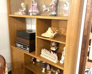 Oak bookcase , ceramic decor